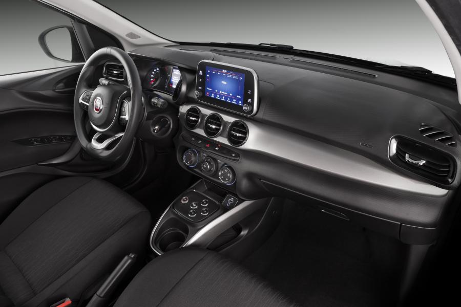 Интерьер Fiat Argo Drive 2017 года  (фото 38 из 40)
